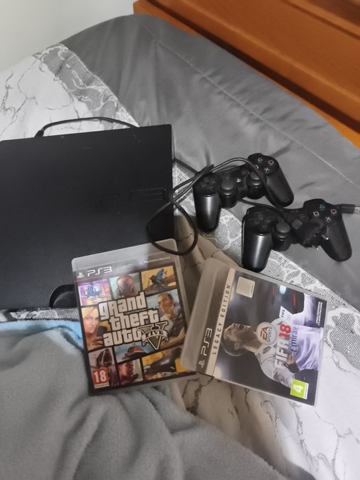 Ps3 GTA 5 FIFA 18 2 comandos
