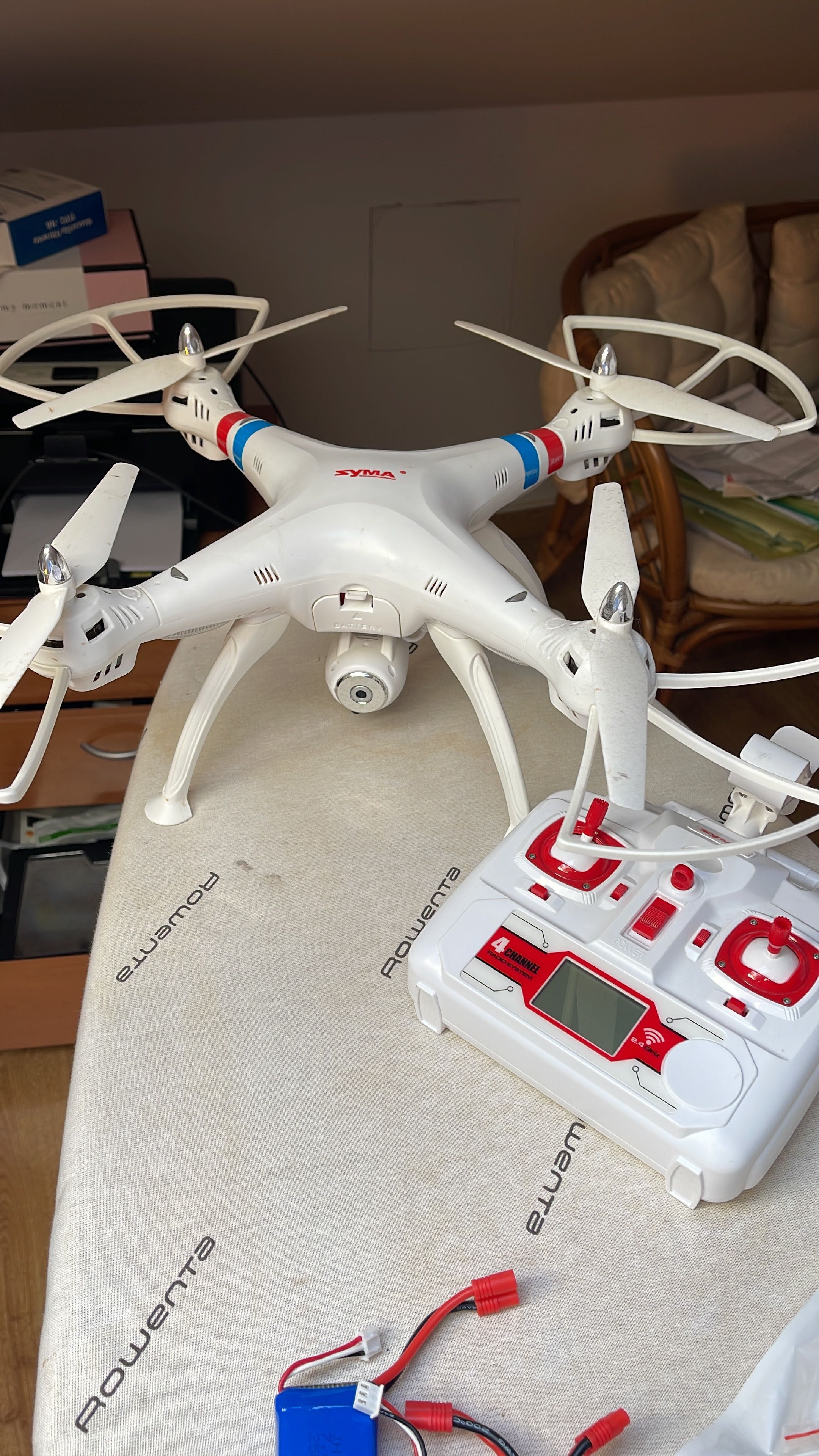 Drone syma x8w como novo