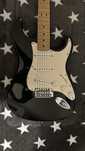 Fender Standard Stratocaster + Gator Hard Case