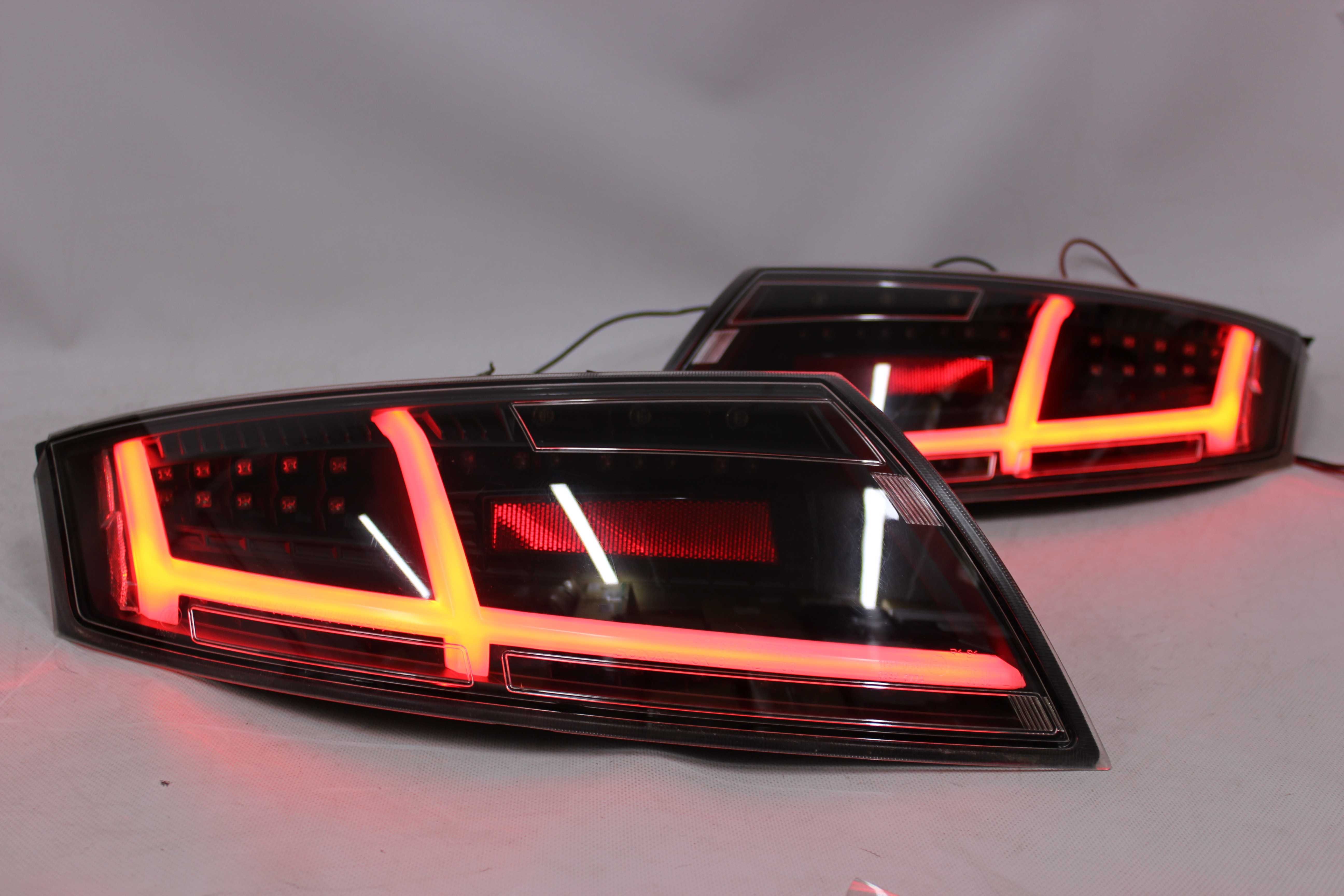 Lampy tylne tył AUDI TT 8J 06-14 LED BAR NEON Dynamiczne CZARNE SMOKE