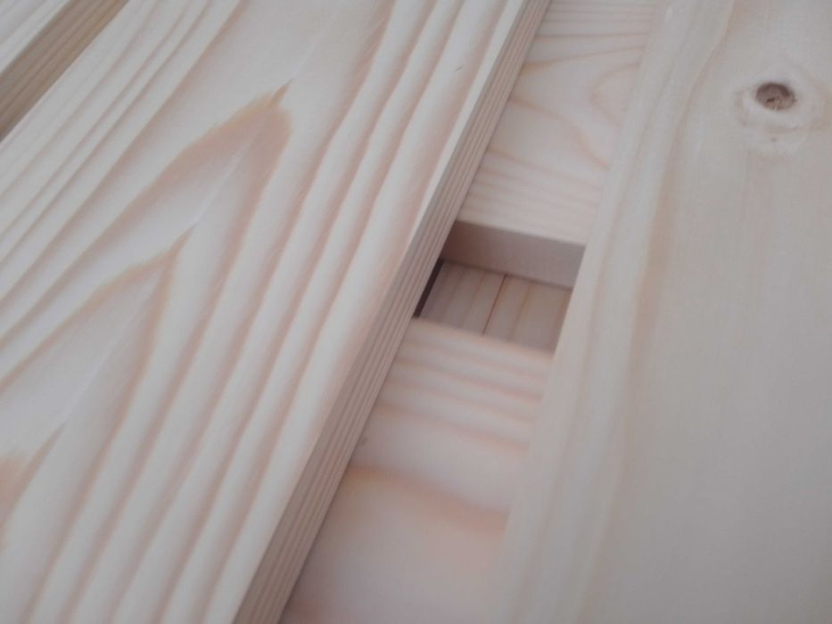 Deska podłogowa 11,5 cm szerokość , świerk