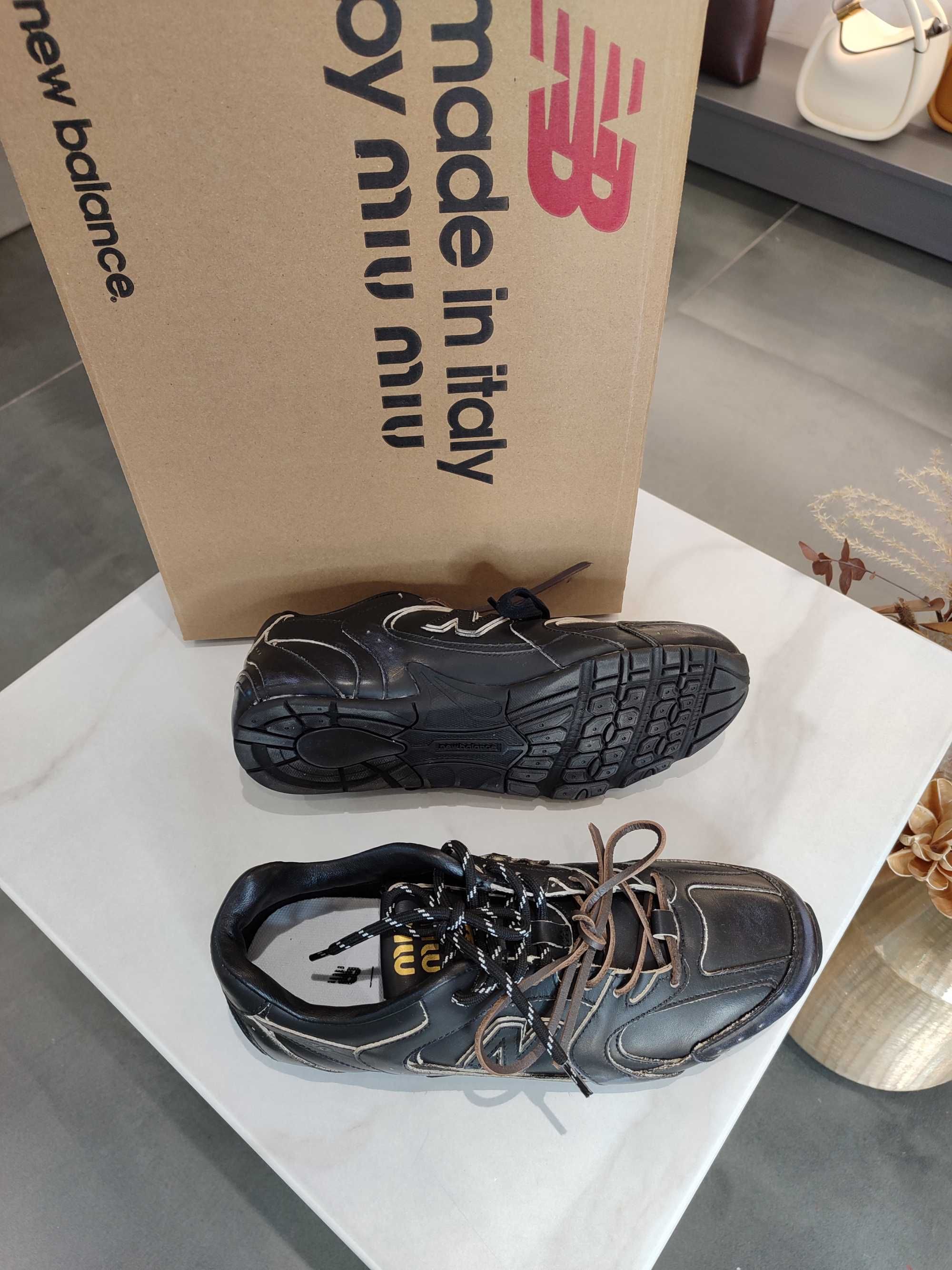 Кросівки New Balance X Miu Miu 530 SL Leather Sneakers Black