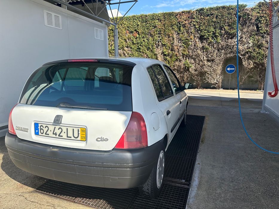 Renault Clio 1.2 Gasolina 1998 – próxima inspeção em setembro de 2026