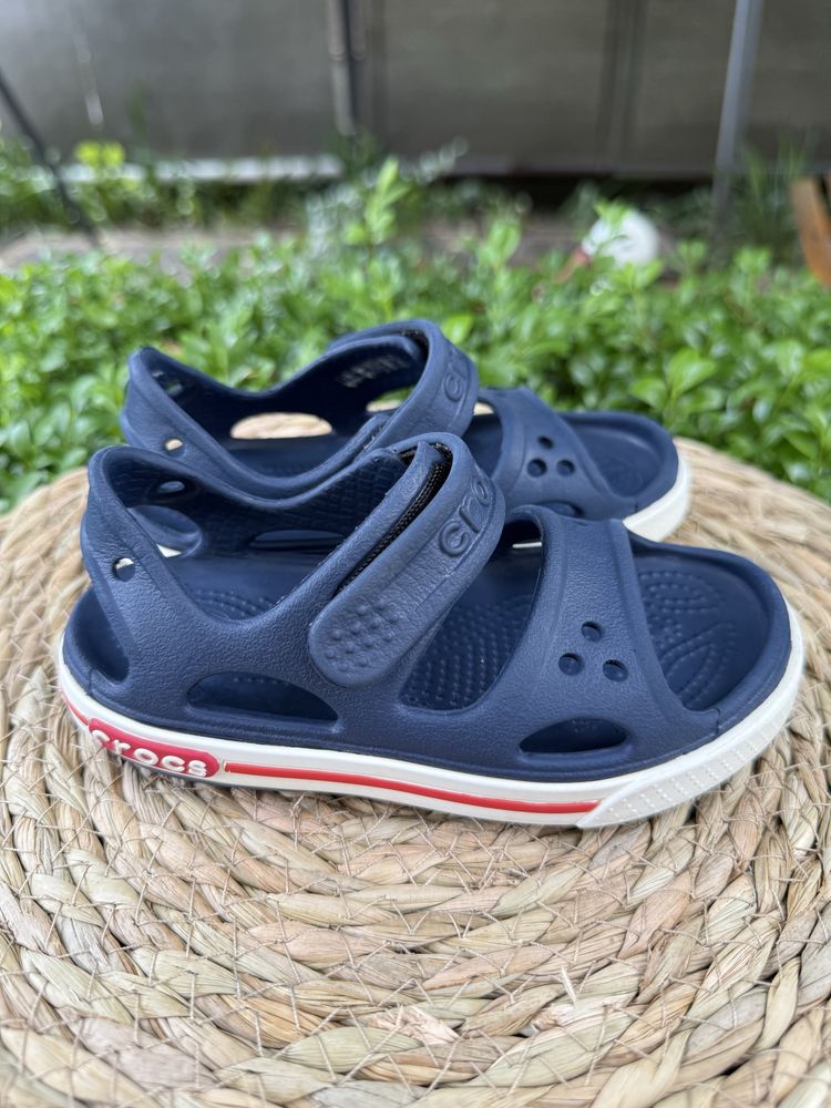 Crocs c8 дитячі босоніжки