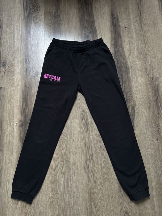 Spodnie dresowe 4F 158