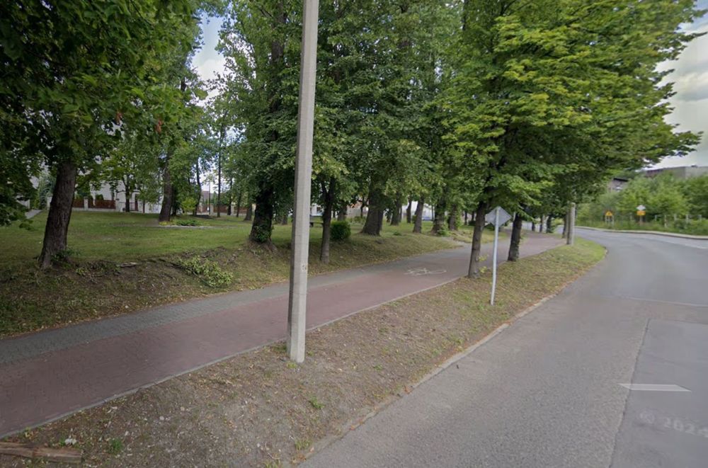 Działka 200 m2 w Rudzie Śląskiej pod gastronomię lub usługi faktura
