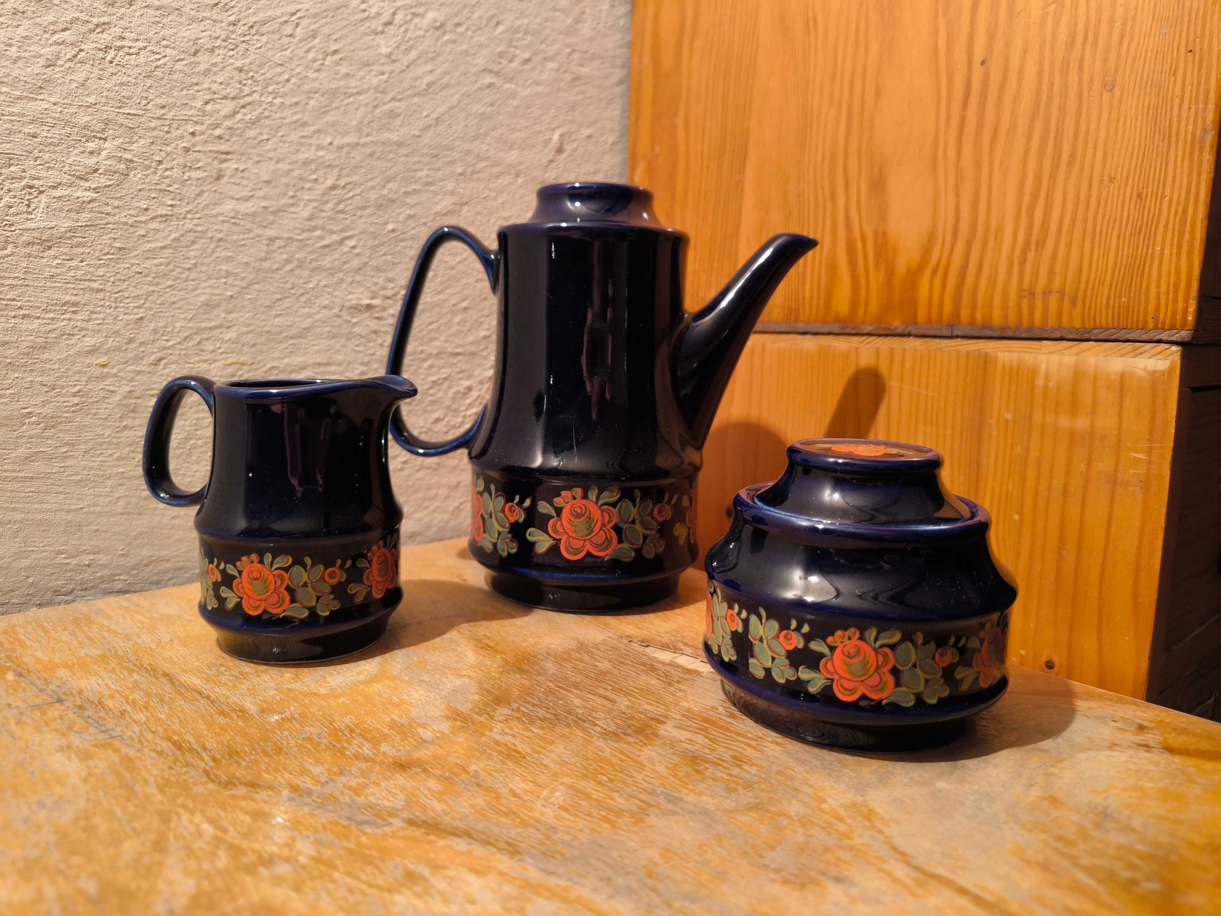 Kobaltowy serwis 6-os zestaw kawowy Iwona Porcelit Pruszków PRL