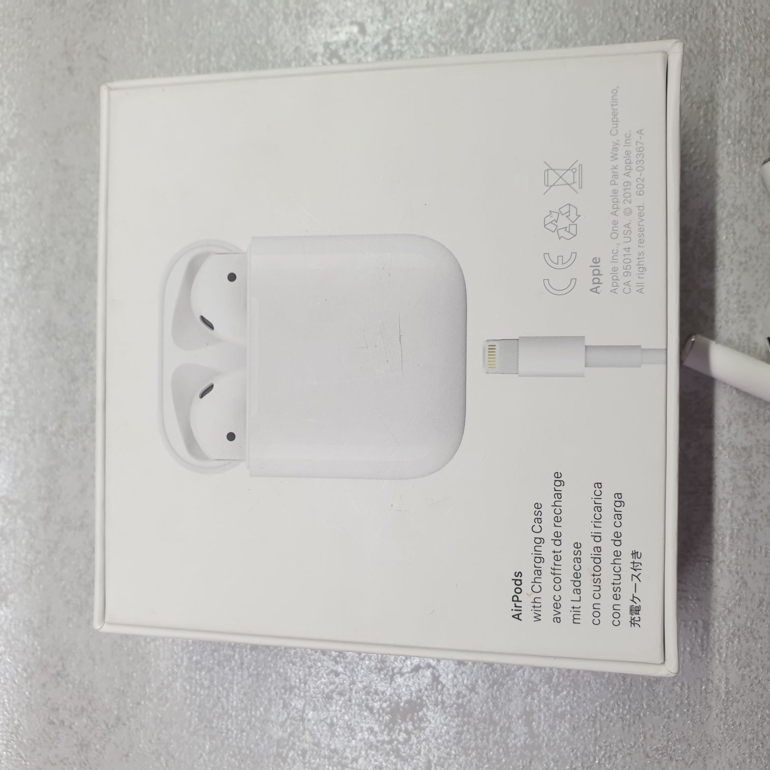 Наушники airpods 2 A2032 A2031 A1602