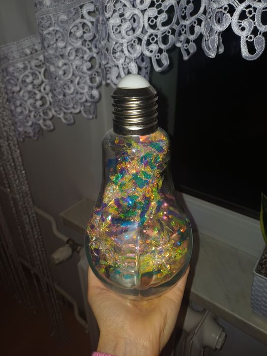 Lampka żarówka na baterie