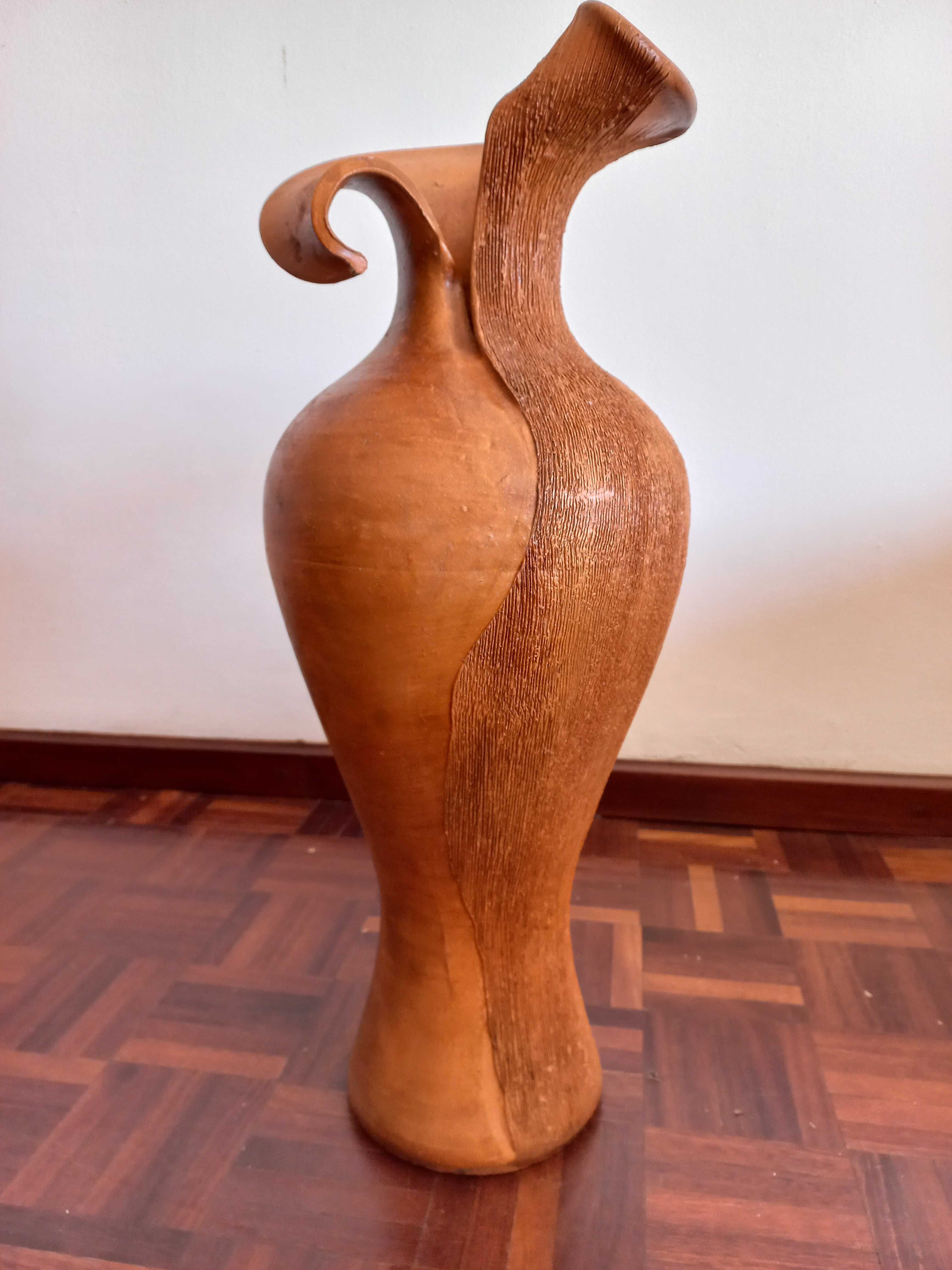 Vaso cerâmico decorativo