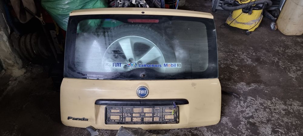 Fiat Panda klapa bagażnika 541