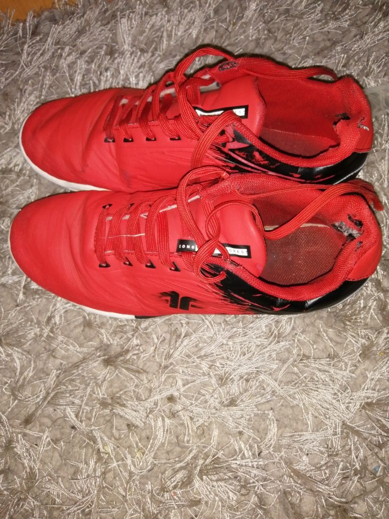 Adidasy 4f kolor czerwono czarne