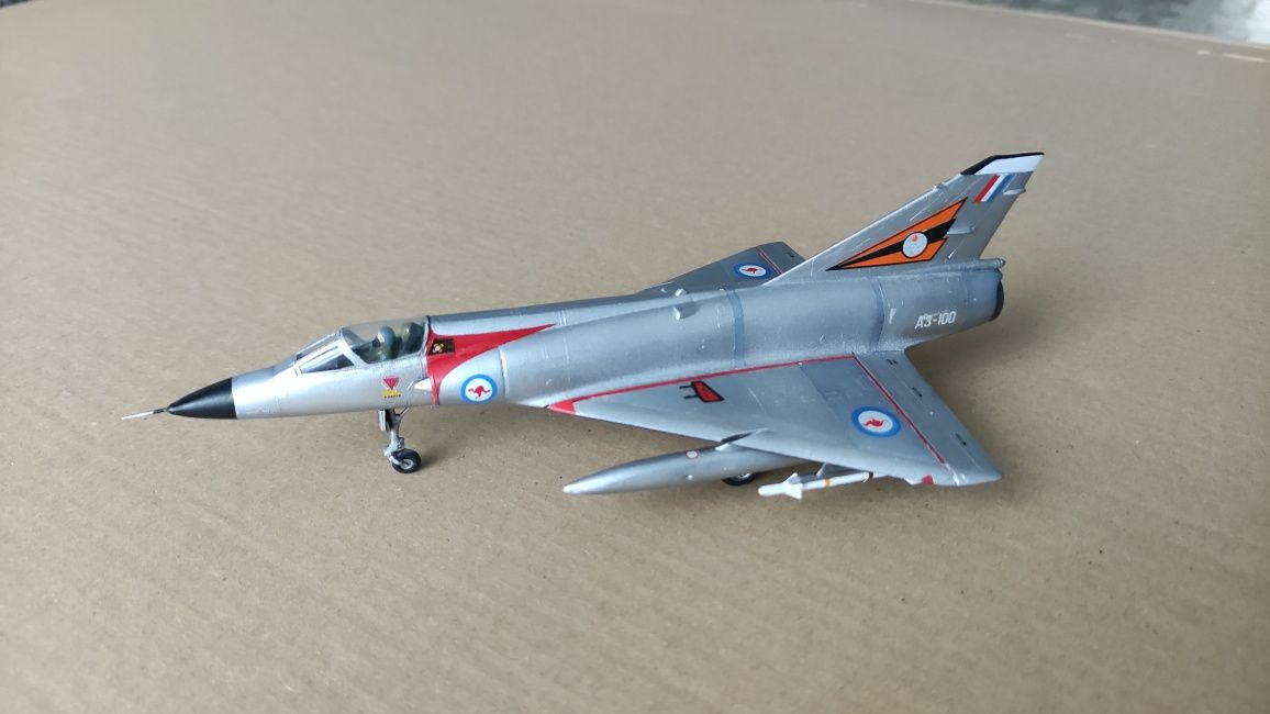 Сборная модель самолёта 1:72 Mirage IIIO ВВС Австралии