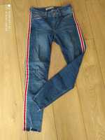Spodnie jeans Zara 34 lampasy przetarcia