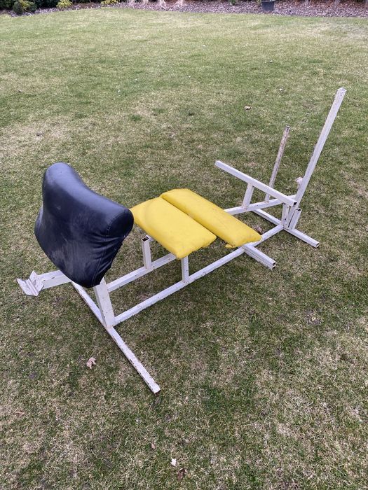 Ławeczka do ćwiczeń łydek plus modlitewnik