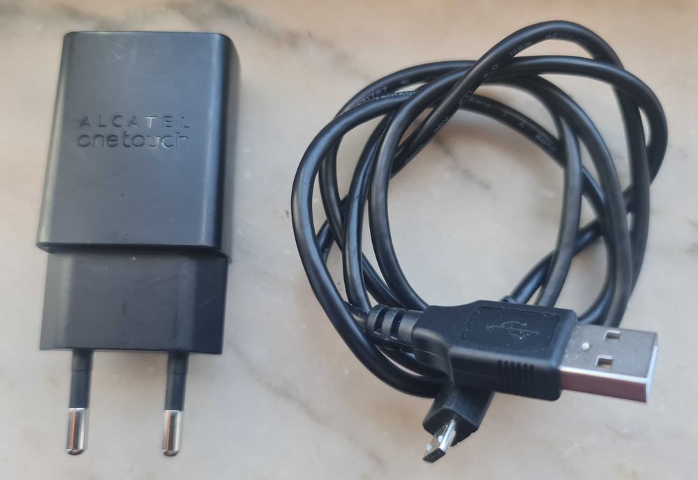 Carregador viagem Alcatel Onetouch UC11EU micro USB
