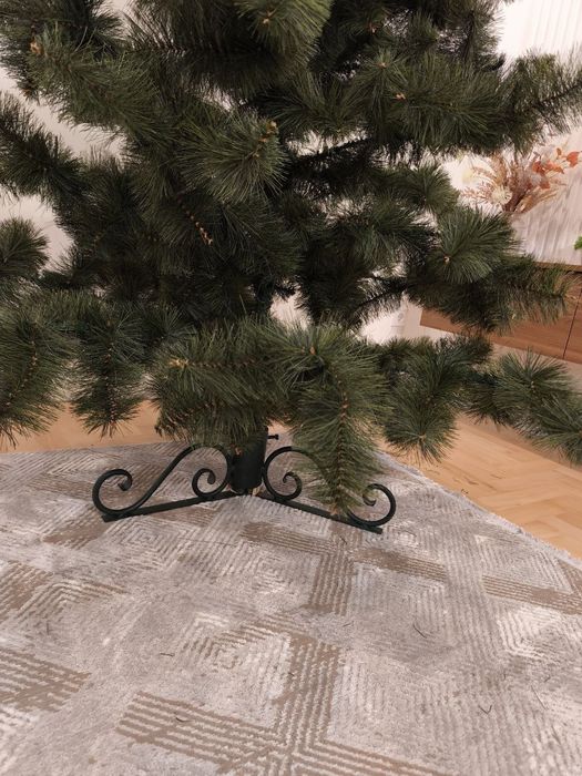 Штучна ялинка різдвана