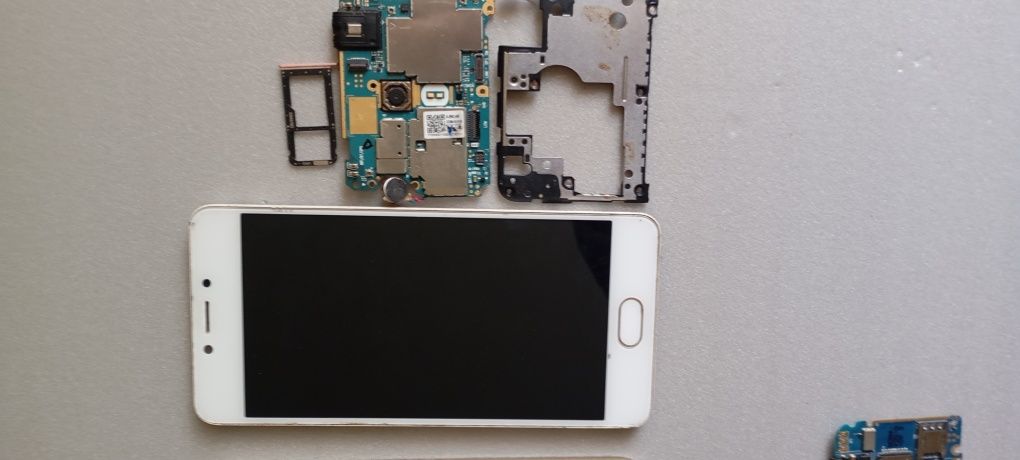 Продам redmi 9a/c( meizu m5c, Huawei y5)