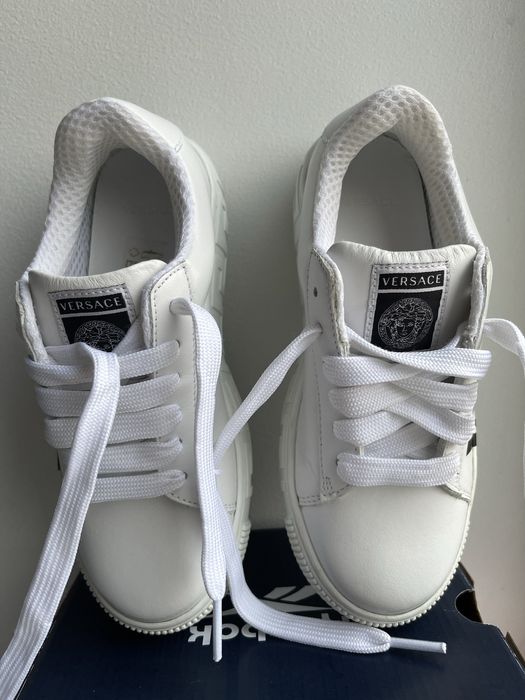 Кеди Versace Kids  оригінал з узором Greca та логотипом ( 32 розмір)