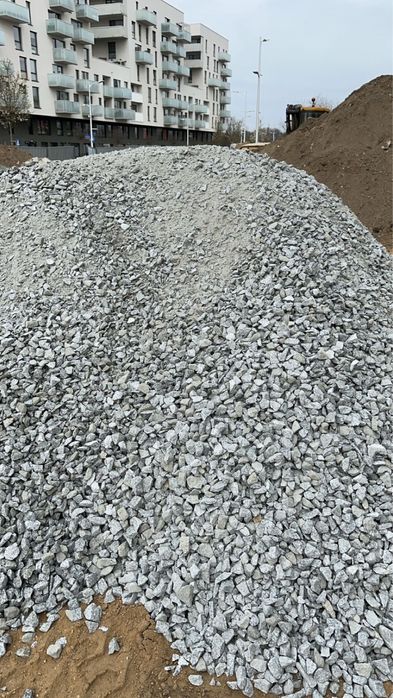 Kruszywo Ziemia Tłuczeń Kliniec Grysy Piach Frez Granit Kamień Gruz