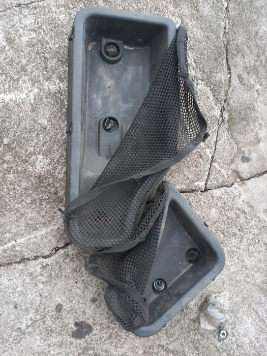 Бардачок задний по сиденье ниссан навара д40 Nissan Navara D40