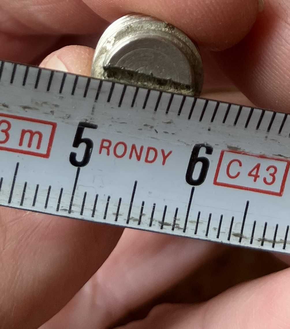 Metalowy element mimośrodu z meblościanki vintage, 52 szt.