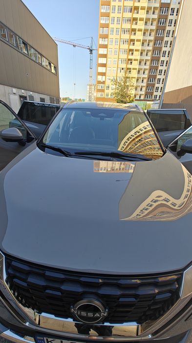 Машина Nissan Rogue 2022