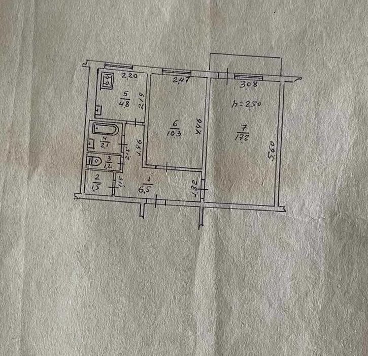 Двох кімнатна квартира в Великій Кручі.