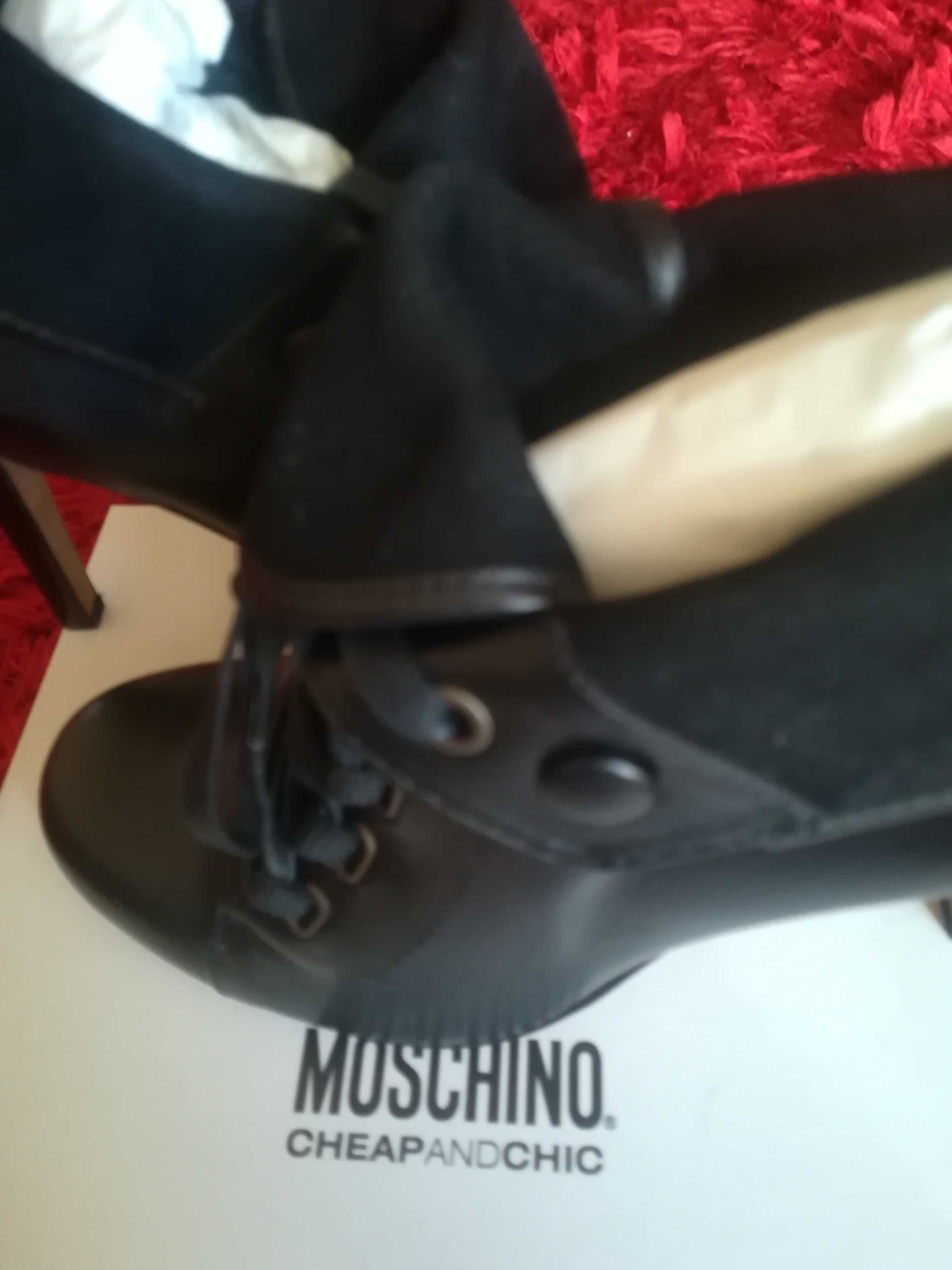 Vendo botin Novo MOSCHINO