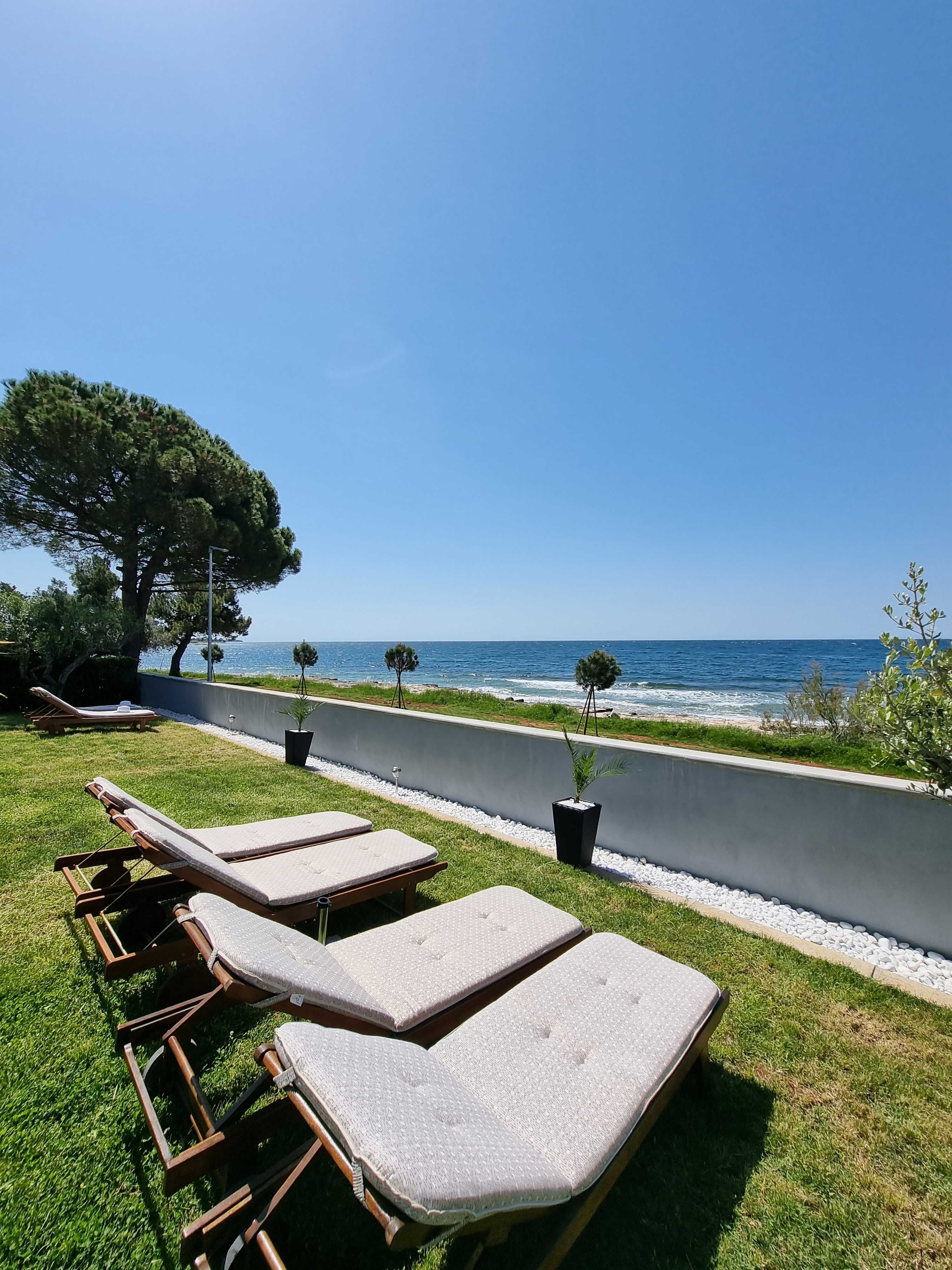 Umag Istria Chorwacja / Villa nebesporednio nad morze i plaze