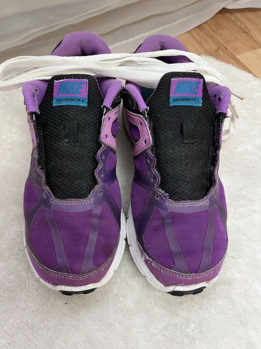 Buty sportowe damskie Nike Air 38,5