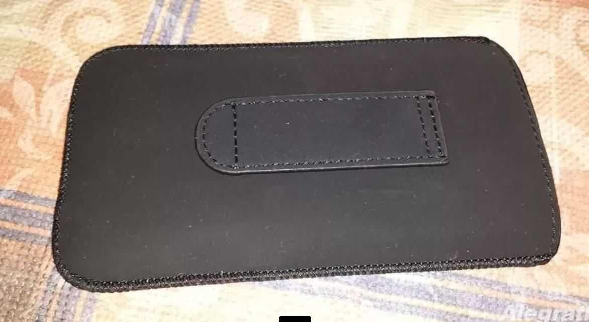 Pokrowiec/futerał/kabura/etui Forcell Carbon