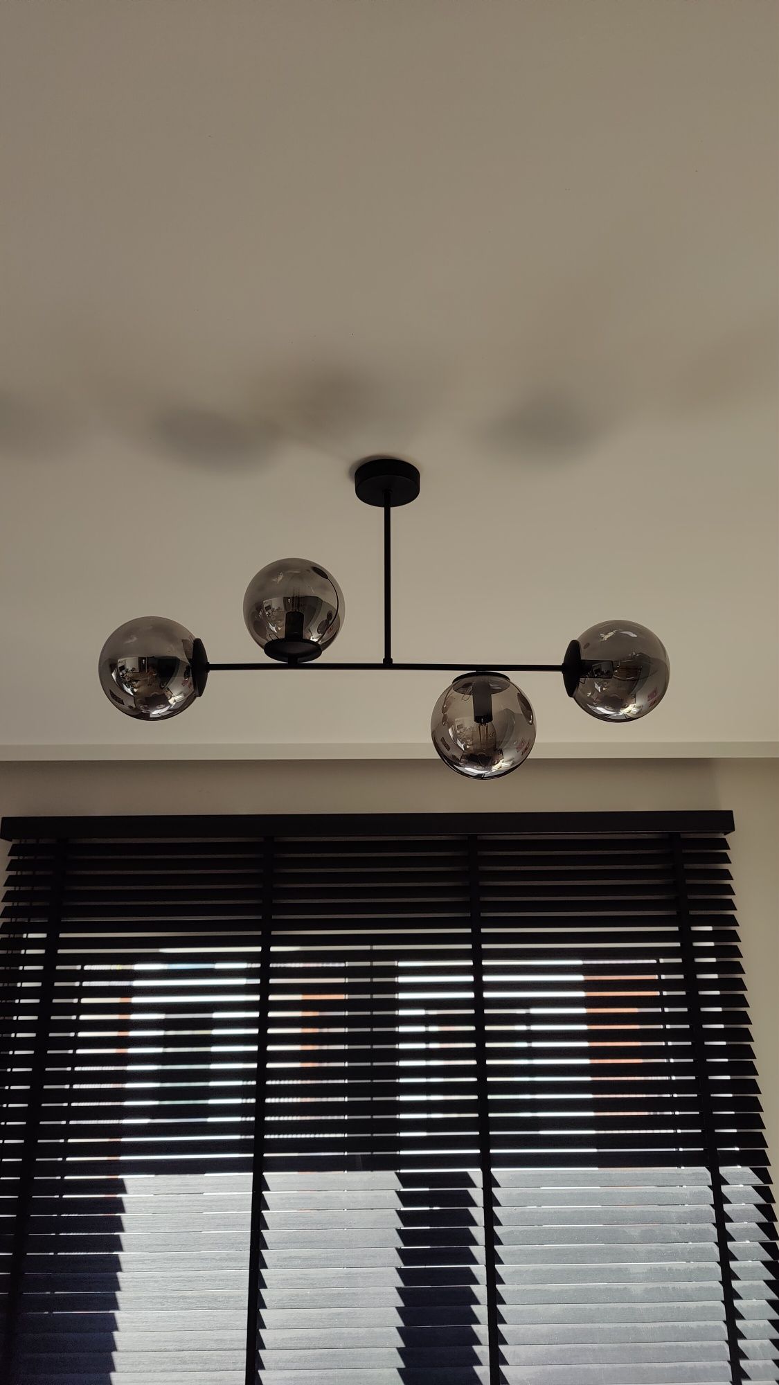 Lampa sufitowa wisząca szklane kule