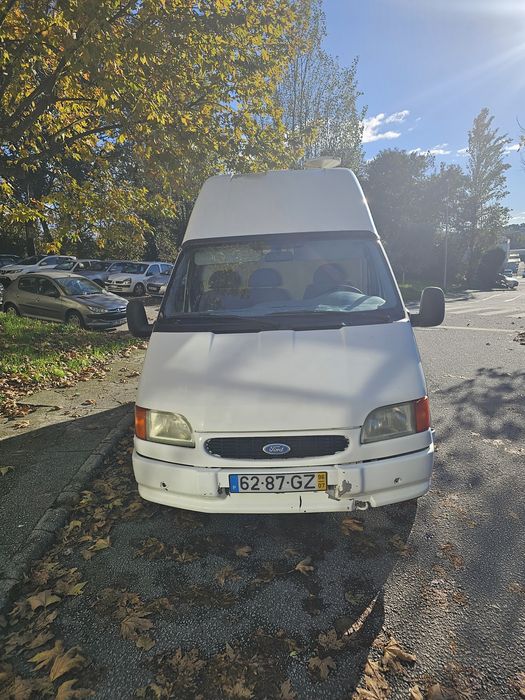 Autocaravana Ford transit 2.5 diesel