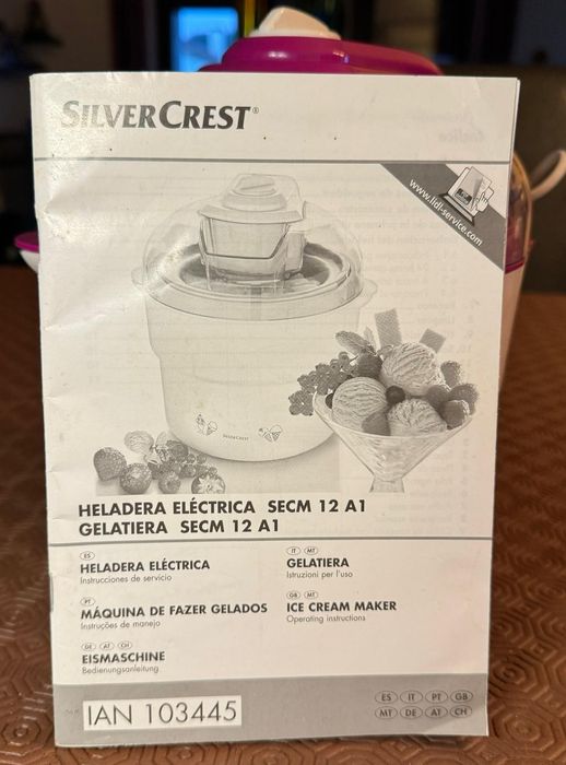 Máquina de fazer gelados