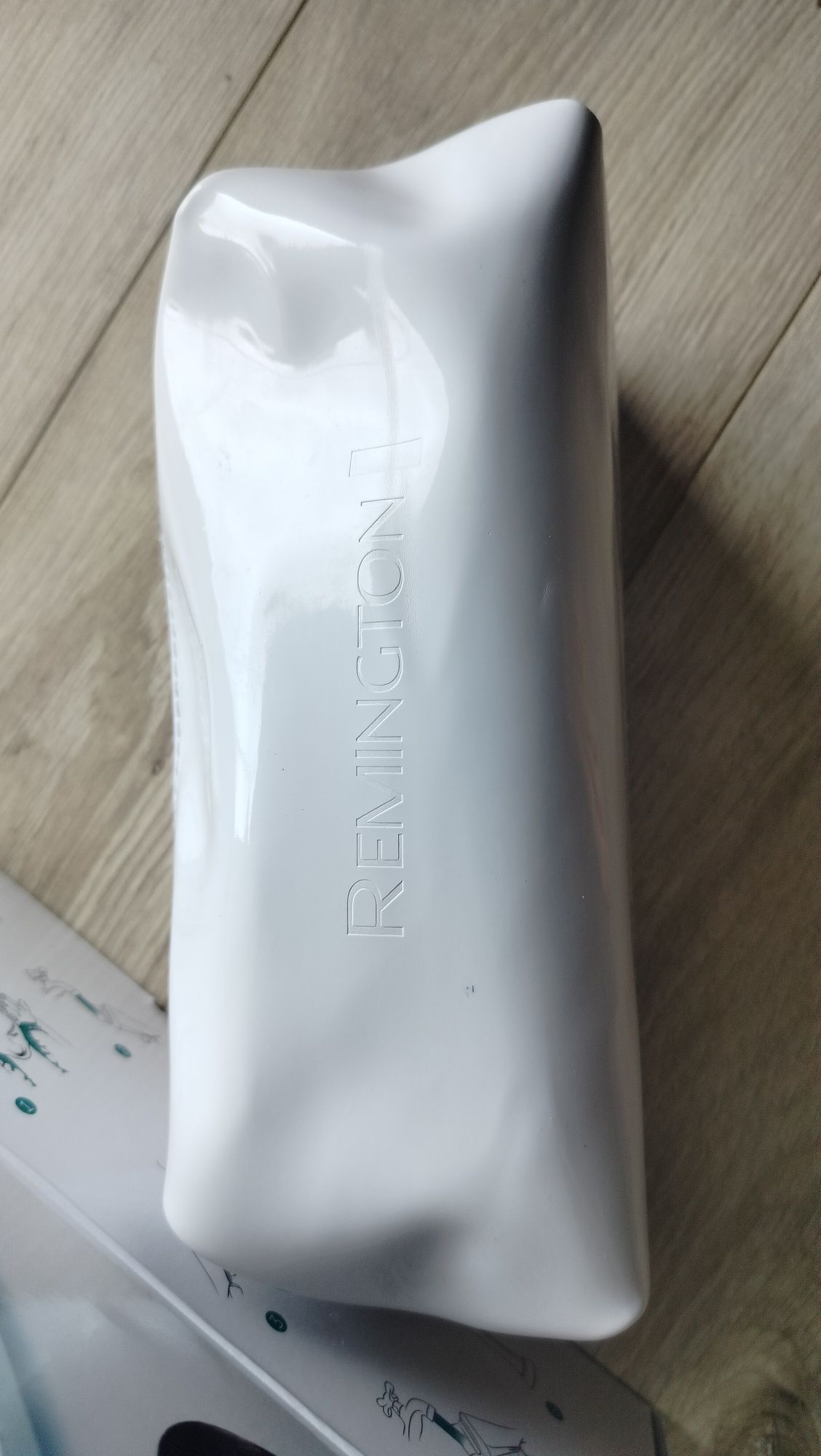 Remington Reveal szczoteczka do twarzy