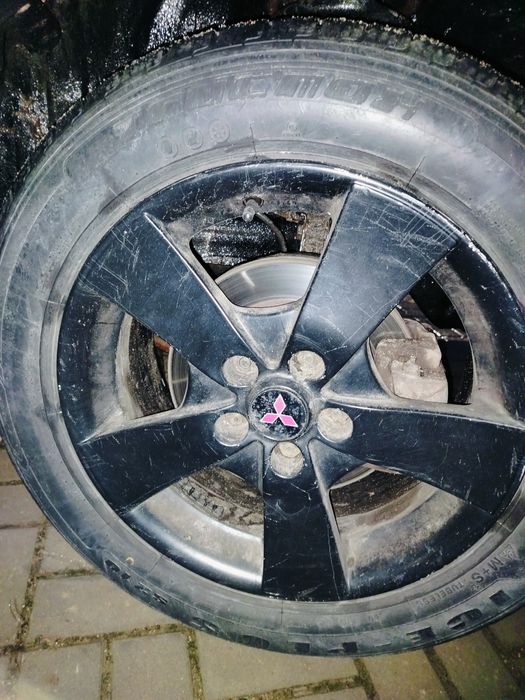 Koła z oponami zimowymi Pajero pinin