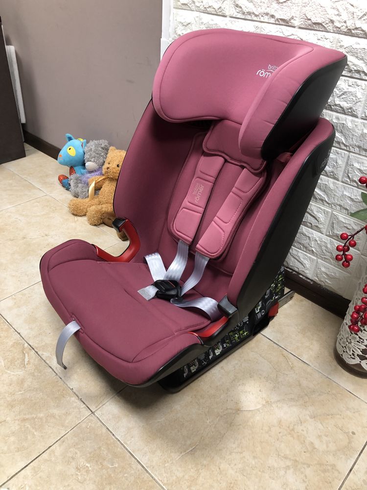 Автокрісло Britax Romer ADVANSAFIX IV M  Група 1/2/3 (9-36кг)
