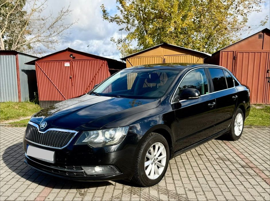 Skoda Superb 2014 Lift 2.0 TDi 140km CR Navi Alu Ledy Xenon Stan Idealny