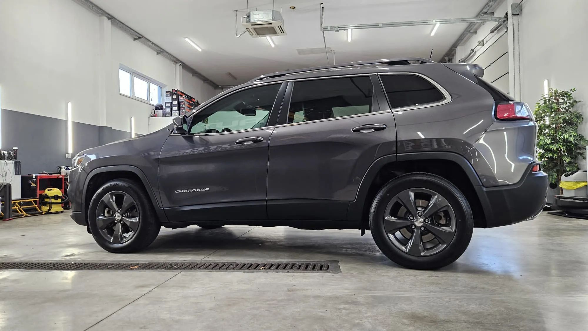 Jeep Cherokee JEEP CHEROKEE igła + gaz