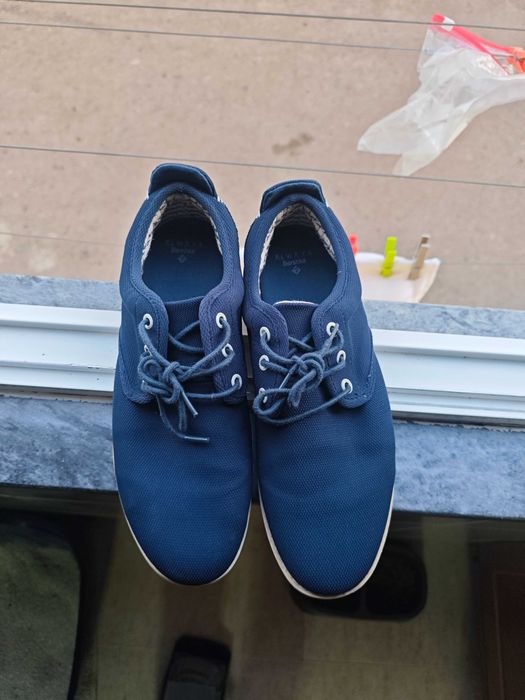 Sapatos, marca Bershka