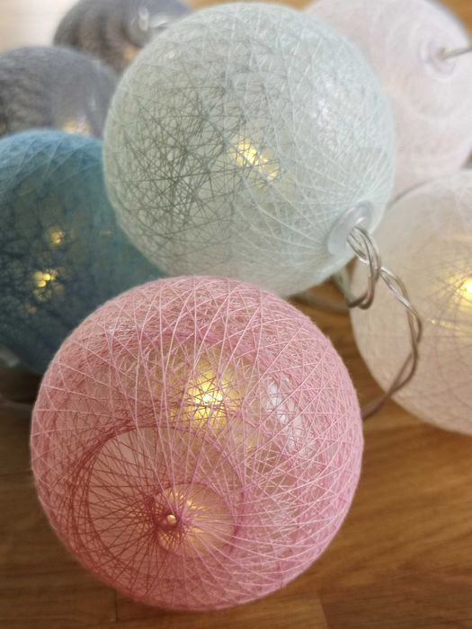 Łańcuch lampek dekoracyjnych "Cotton Balls" 10 kul
