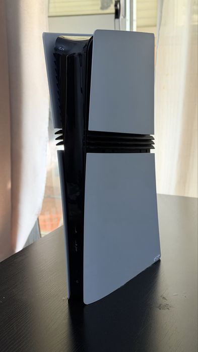 Consola PS5 pro 2TB