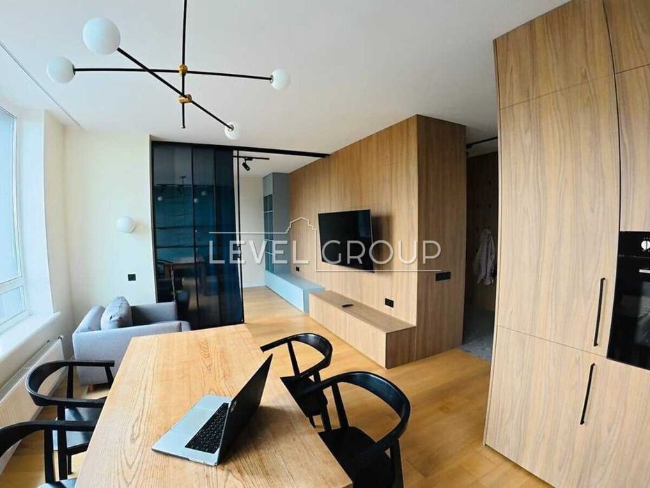 Продаж 2-кімнатної квартири з ремонтом ЖК Файна Таун