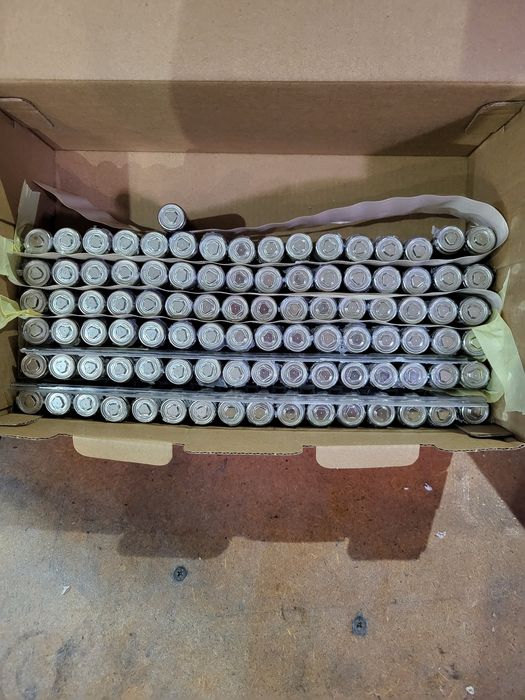 Акумуляторні батарейки 18650