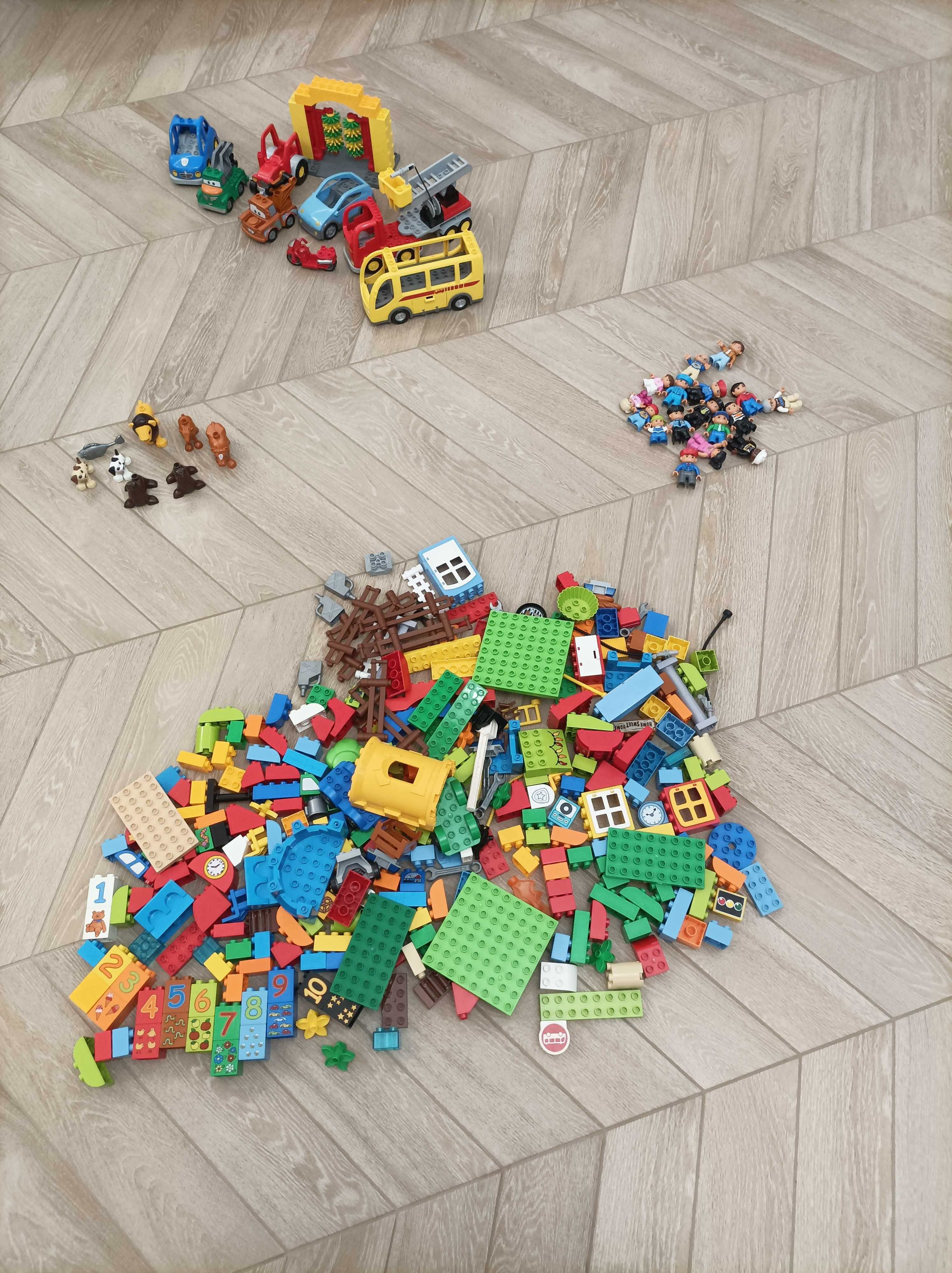Lego Duplo mix około 300 klocków