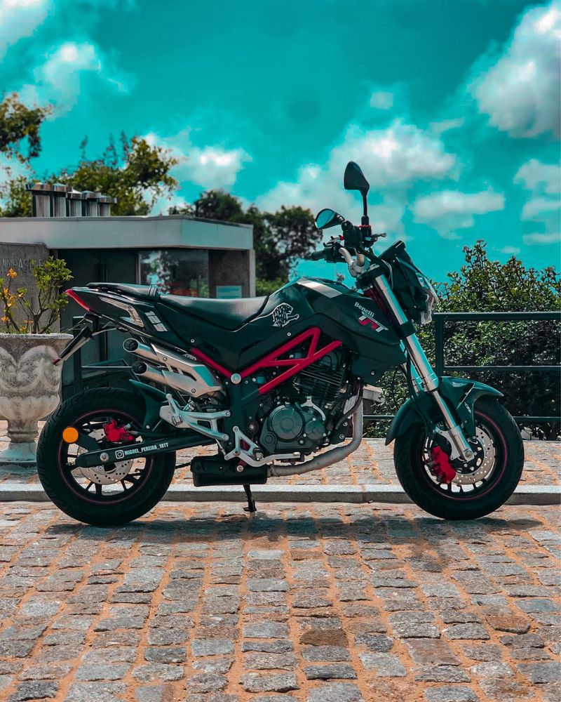 Benelli TNT 125 preta