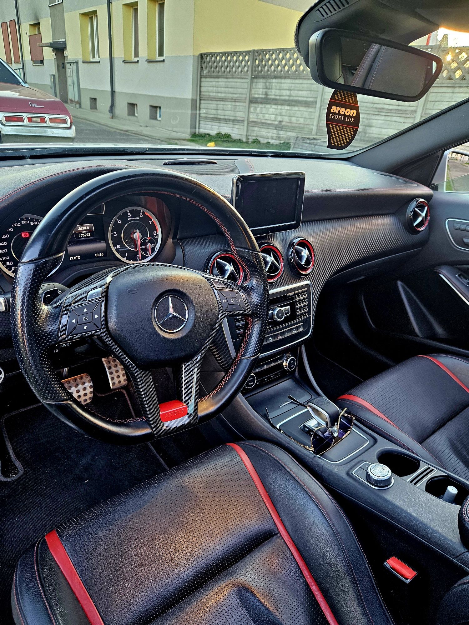 Mercedes A45 AMG Performance!