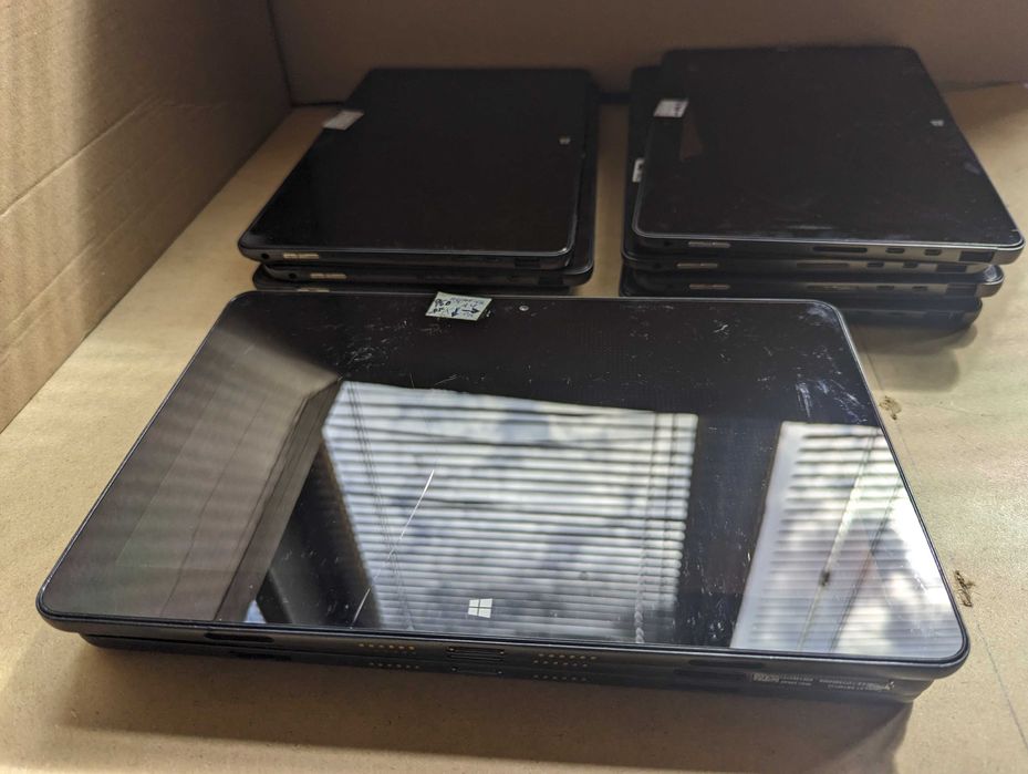 Dell venue pro 7140 latitude 5175 на запчастини