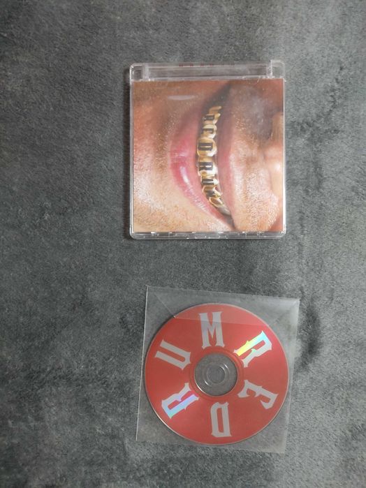 Płyty CD słoń Red rum + plakat